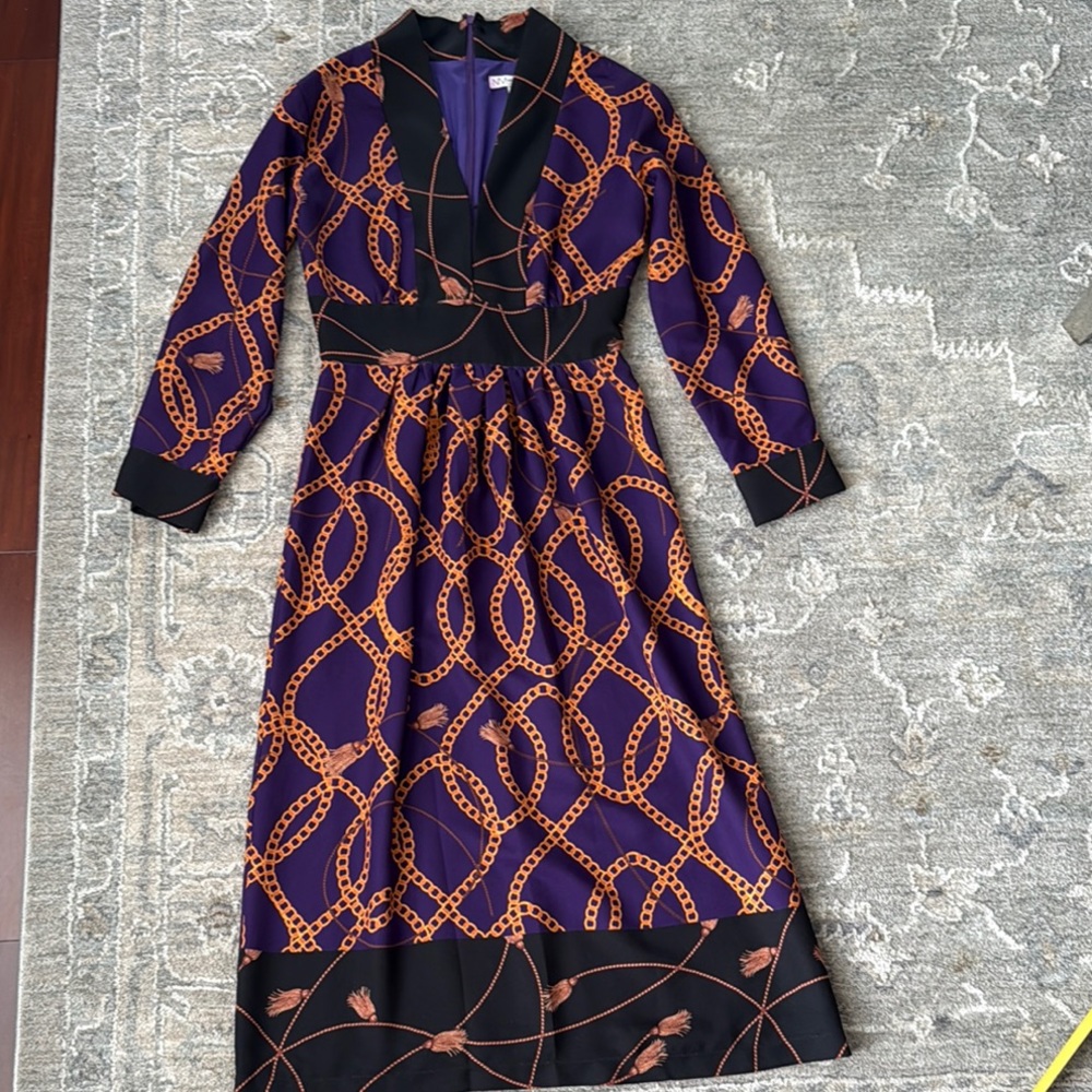 Neiman Marcus Elegant Purple and Black Chain Print Dress